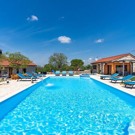 New! Promina Luxury Villa With 72Sqm Heated Pool, Jacuzzi, Infrared Sauna, Tennis Court, Media Room Bogatic Luaran gambar