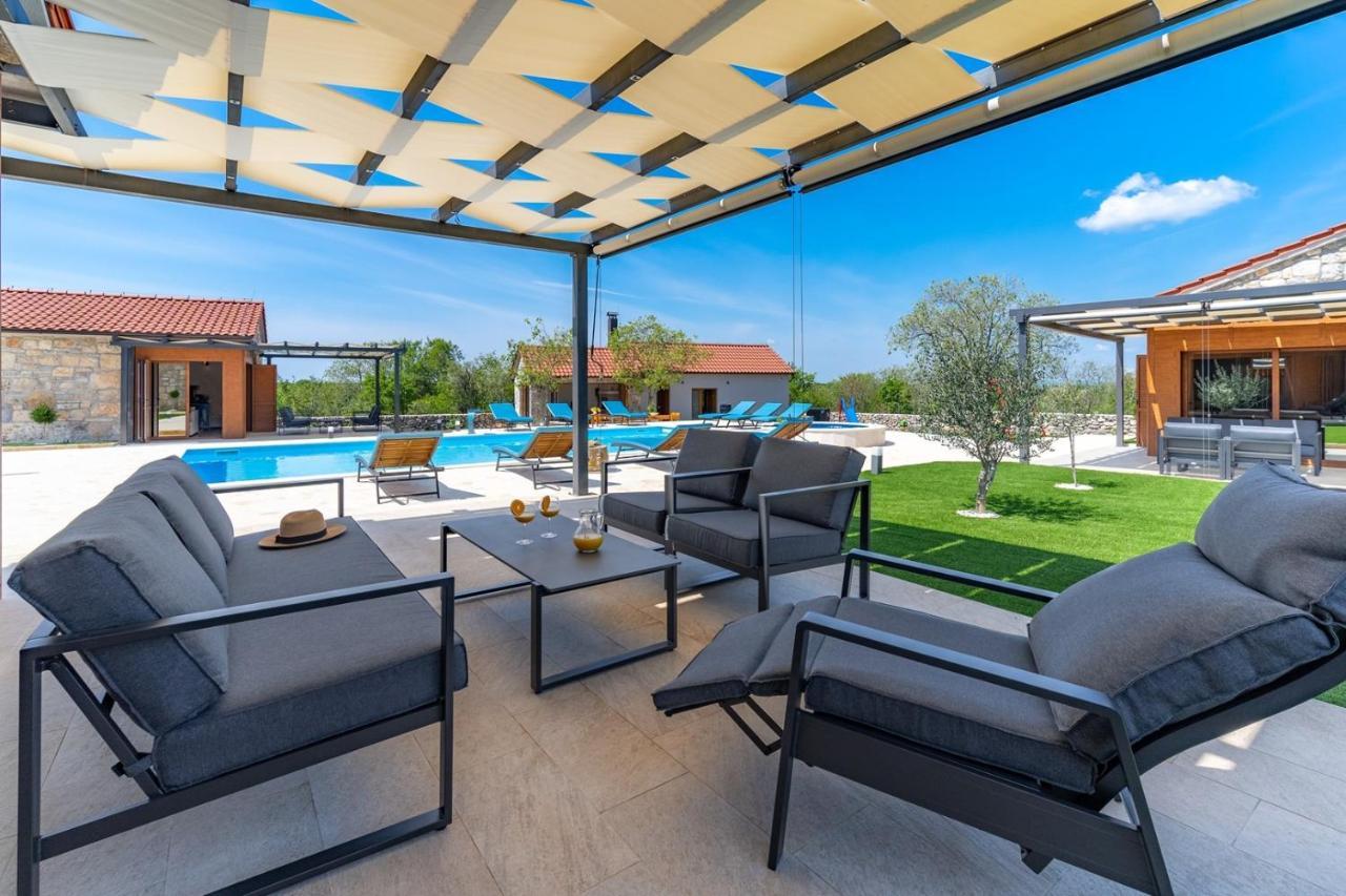 New! Promina Luxury Villa With 72Sqm Heated Pool, Jacuzzi, Infrared Sauna, Tennis Court, Media Room Bogatic Luaran gambar