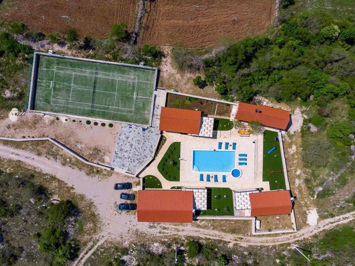 New! Promina Luxury Villa With 72Sqm Heated Pool, Jacuzzi, Infrared Sauna, Tennis Court, Media Room Bogatic Luaran gambar
