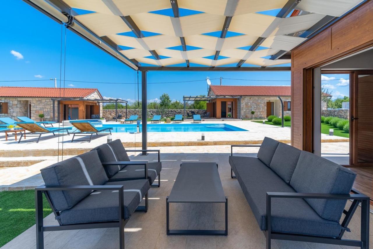 New! Promina Luxury Villa With 72Sqm Heated Pool, Jacuzzi, Infrared Sauna, Tennis Court, Media Room Bogatic Luaran gambar
