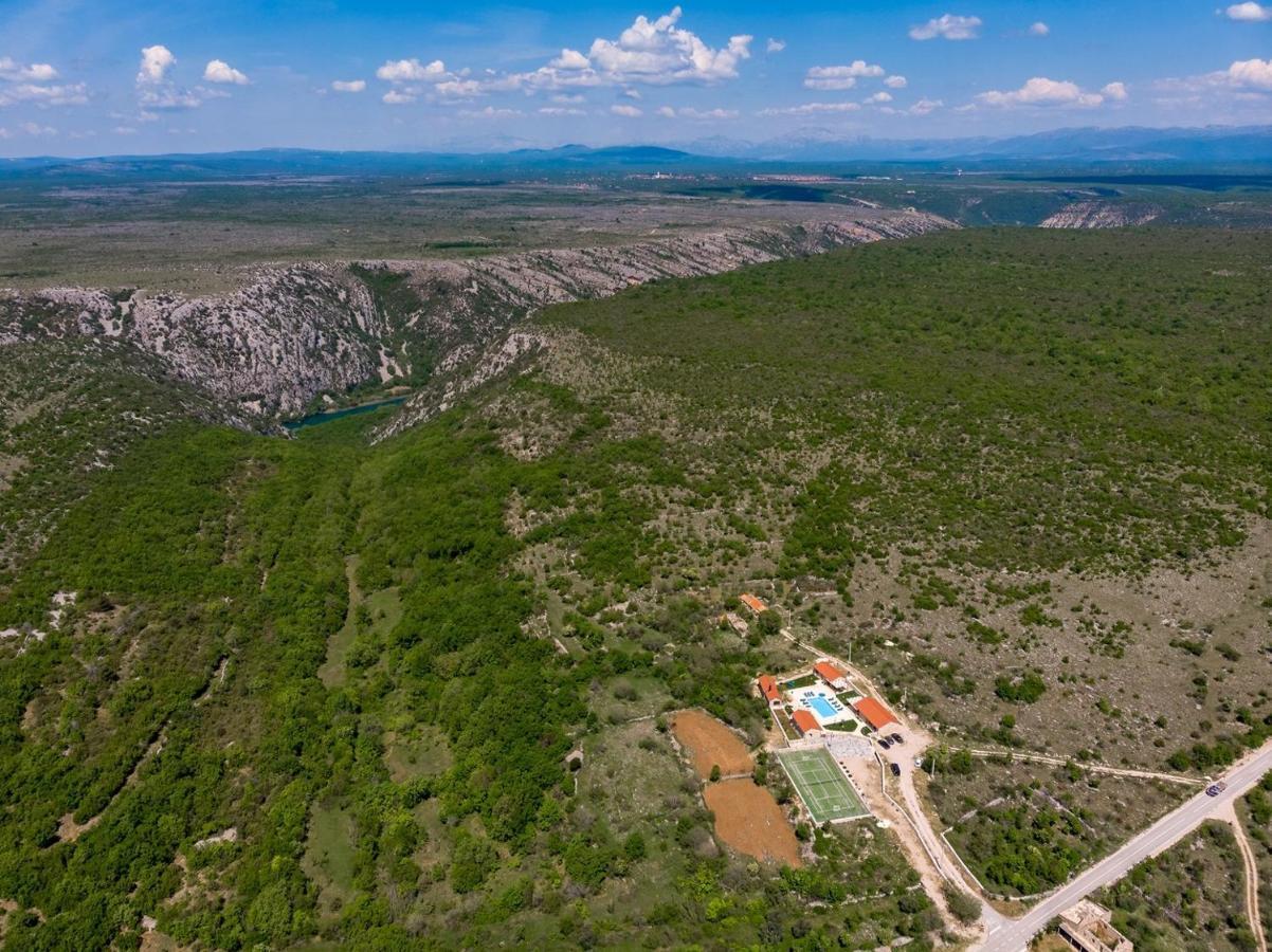 New! Promina Luxury Villa With 72Sqm Heated Pool, Jacuzzi, Infrared Sauna, Tennis Court, Media Room Bogatic Luaran gambar